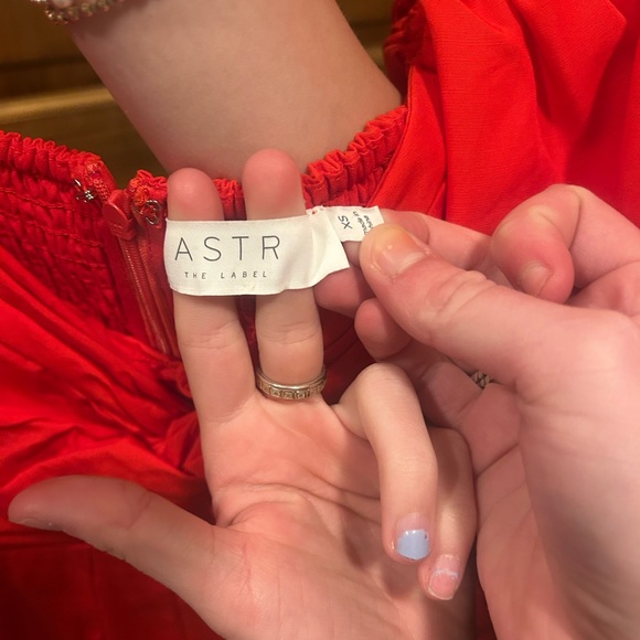 ASTR the Label short red dress - Picture 4 of 4
